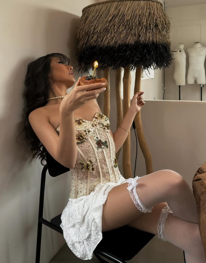 Cute A Line Sweetheart Neck Appliques Beaded Lace Short Homecoming Dress Birthday Dress HZ1023