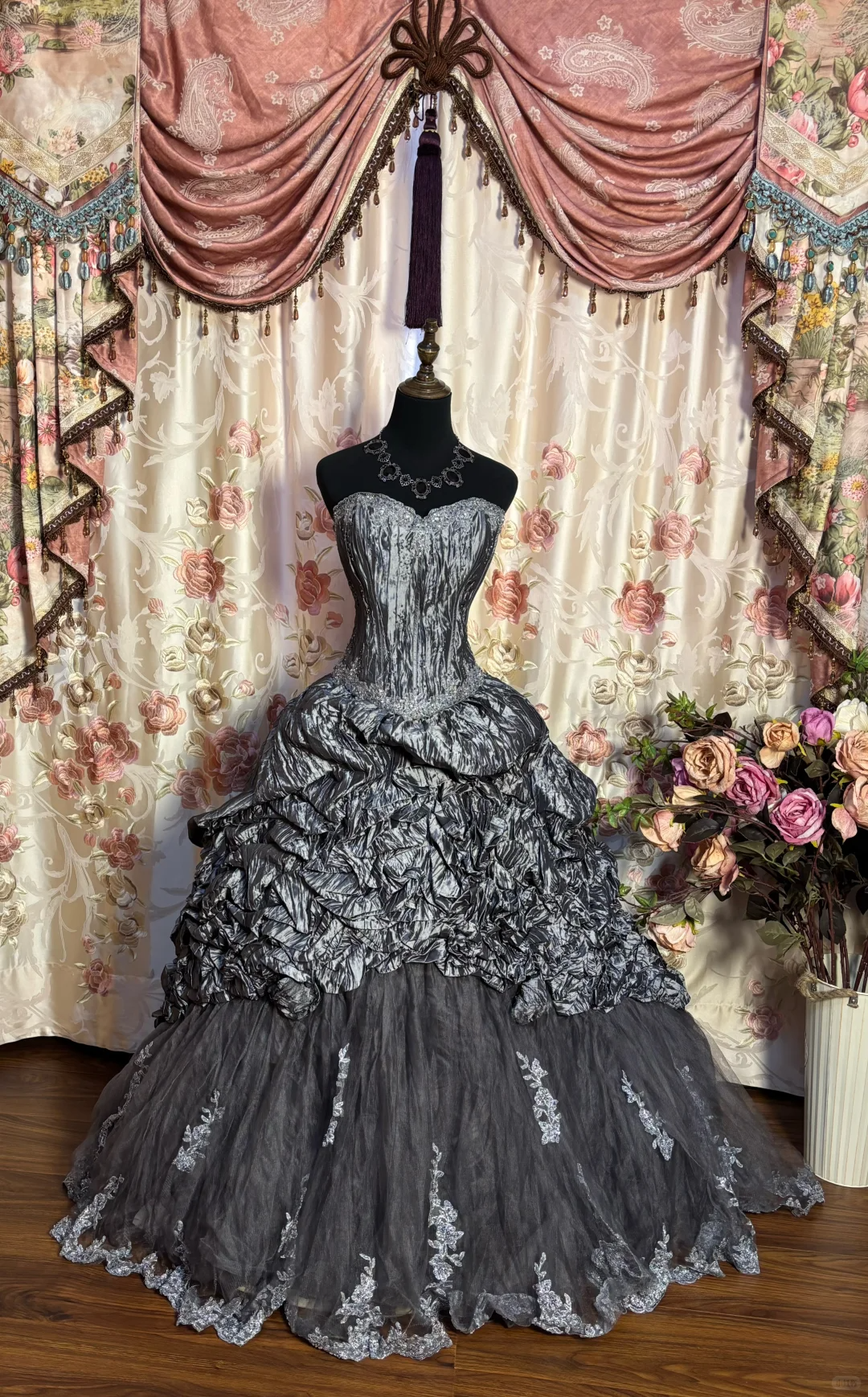 Vintage Grey A Line Sweetheart Neck Lace Satin Tulle Prom Dress Evening Dress Formal Dress HZ1023