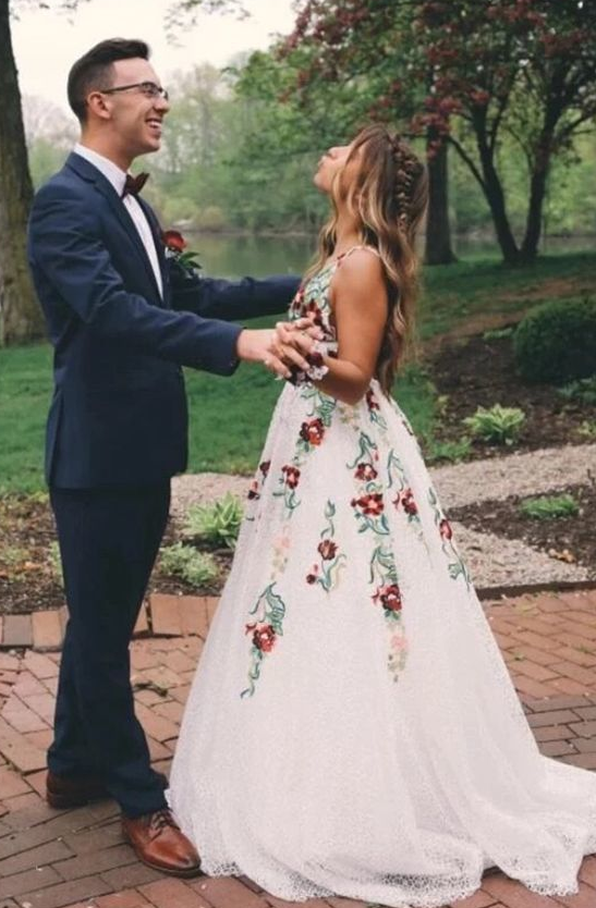 Charming V Neck Floral Embroidery Long Lace Prom Dress with Pocket HZ1023