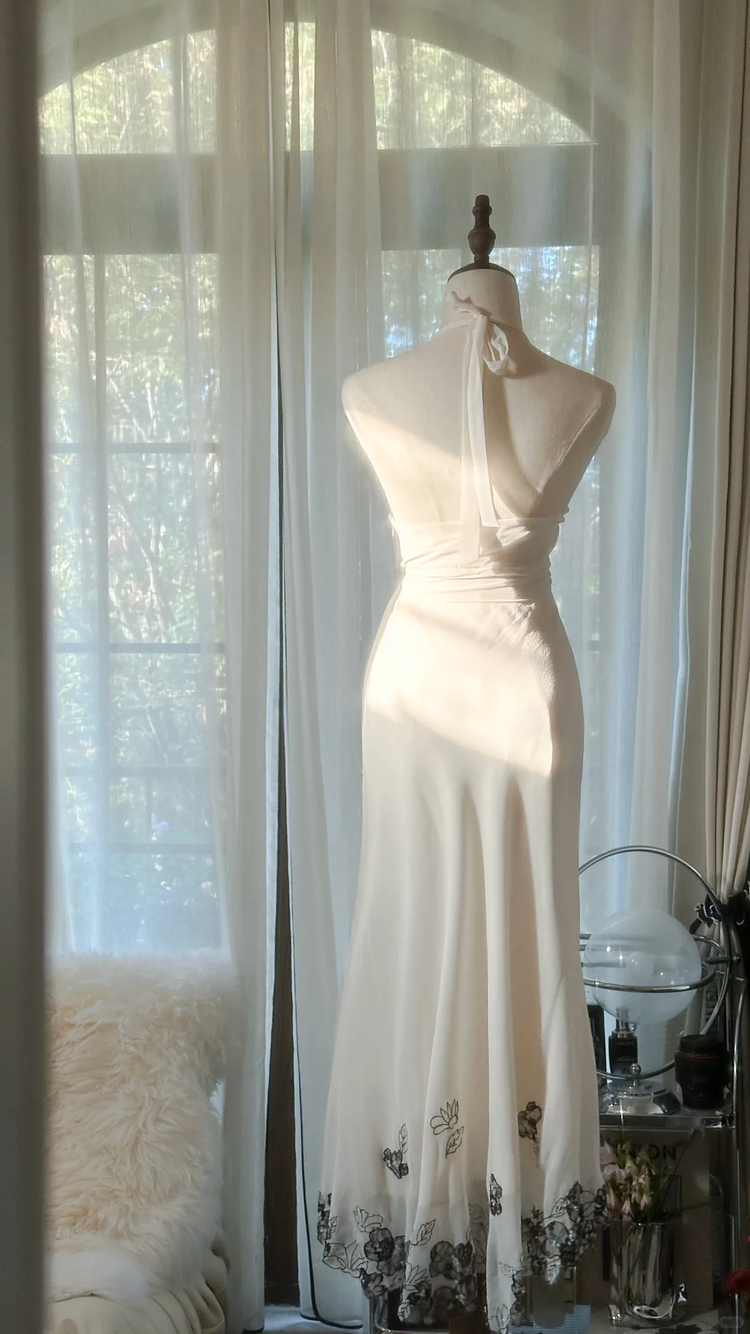Gentle Mermaid Halter Appliques White Chiffon Short Party Dress Cocktail Dress HZ1023