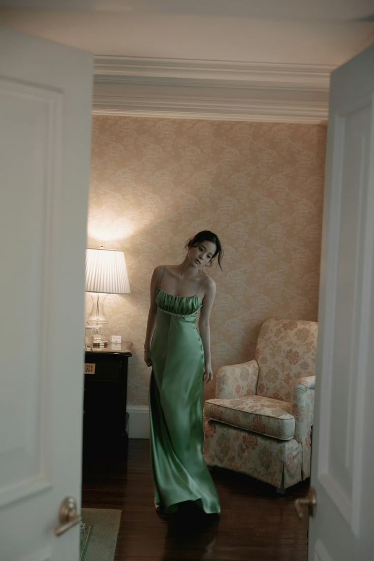 Vintage A Line Spaghetti Strap Beaded Green Satin Party Dress Evening Dress HZ1023