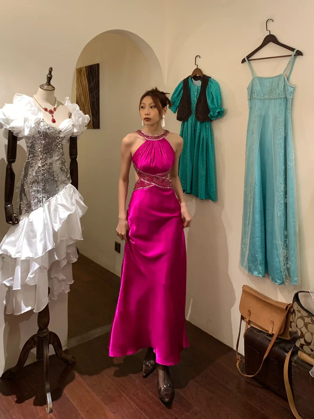 Vintage Mermaid Halter Beaded Sequin Pink Satin Long Open Back Party Dress Cocktail Dress HZ1023