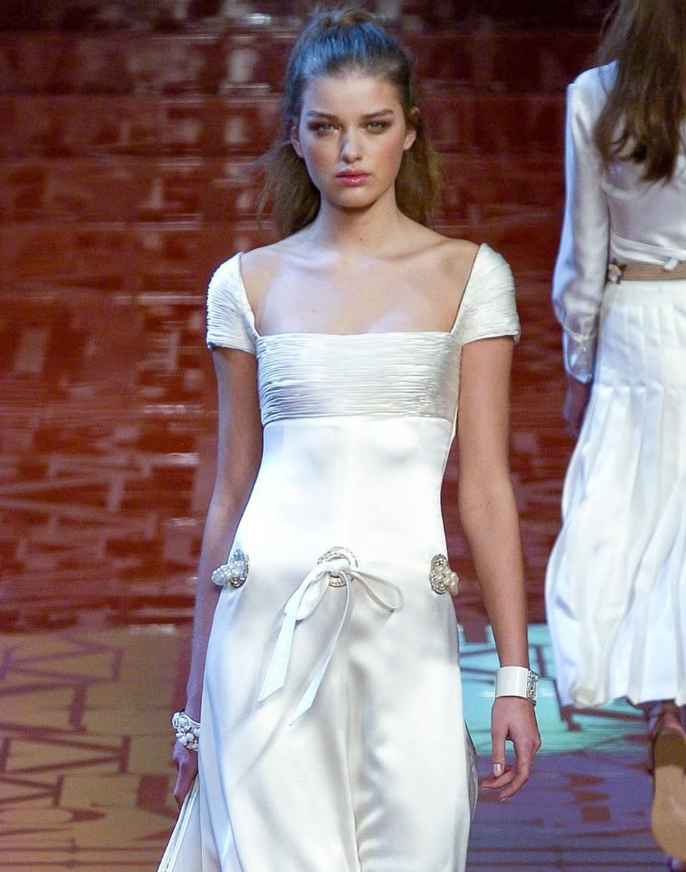 Ivory A Line Square Neck Pearl Satin Short Homecoming Dress with Slit HZ1023