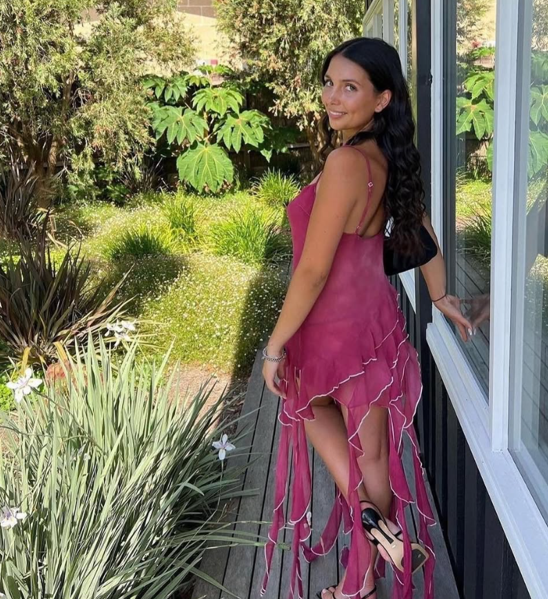 Cute Sheath Spaghetti Strap Ruffle Chiffon Short Homecoming Dress Birthday Dress HZ1023