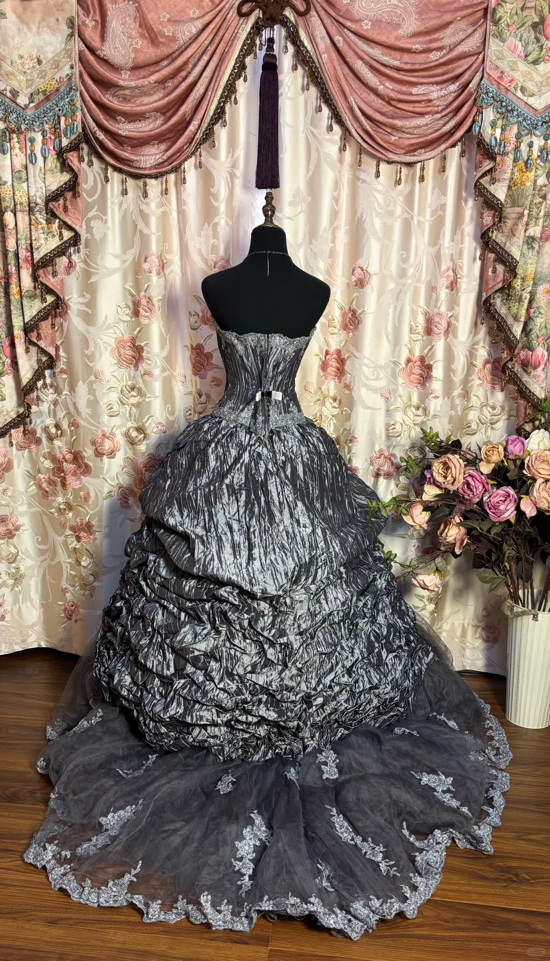 Vintage Grey A Line Sweetheart Neck Lace Satin Tulle Prom Dress Evening Dress Formal Dress HZ1023
