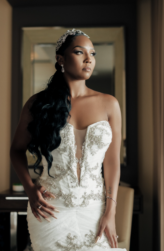 2025 New Mermaid Sweetheart Neck Rhinestone Tulle Long Sweep Wedding Dress HZ1023