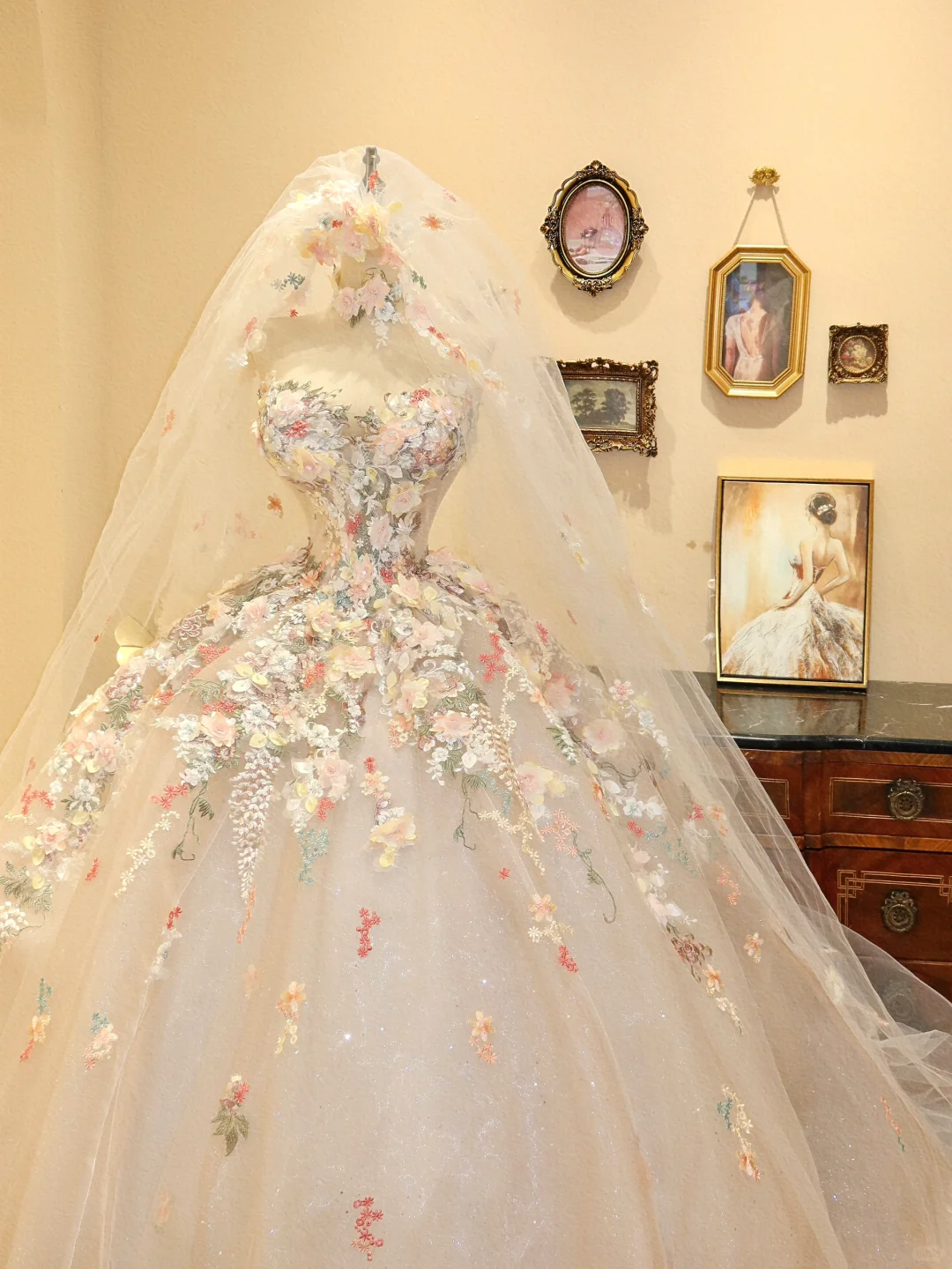 Gorgeous Ball Gown Sweetheart Neck Appliques Floral Tulle Prom Dress Evening Dress Date Dress HZ1023