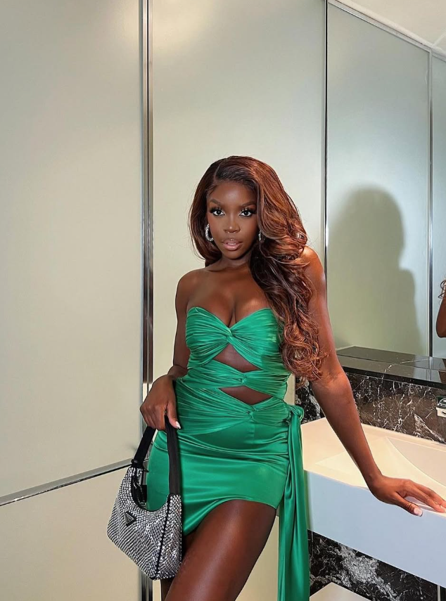 Sexy Sheath Sweetheart Neck Green Pleated Satin Short Homecoming Dress HZ1023