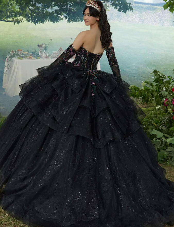 Black Sweetheart Neck Corset Beaded Sequin Tulle Ball Gown Sweet 16 Dress Quinceanera Dress HZ1023