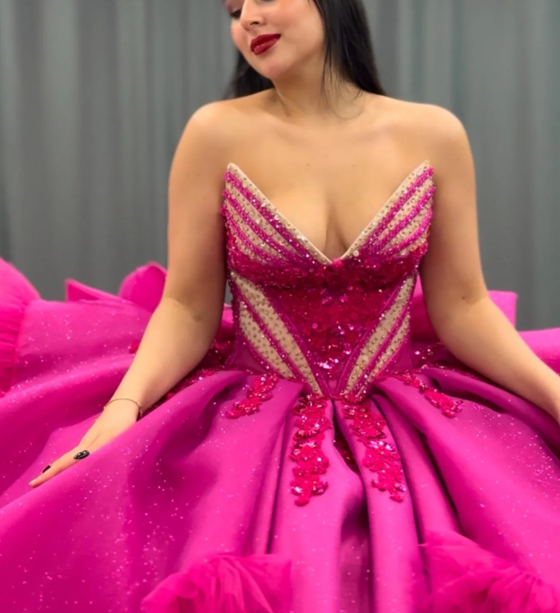 Princess Hot Pink Quinceanera Dresses Beaded Appliques Tulle Sweet 16 Party Prom Ball Gown HZ1023
