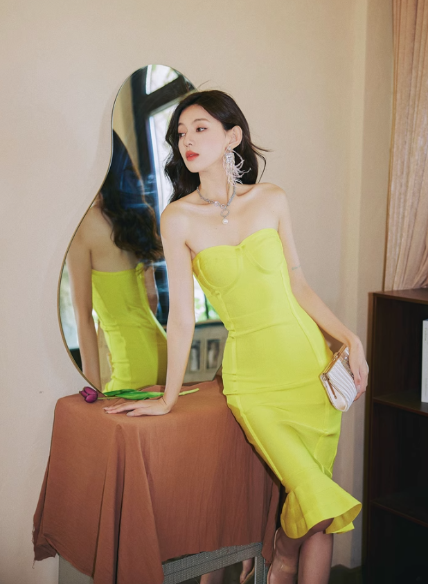 Cute Bright Yellow Mermaid Sweetheart Neck Satin Short Homecoming Dress Cocktail Dress HZ1023