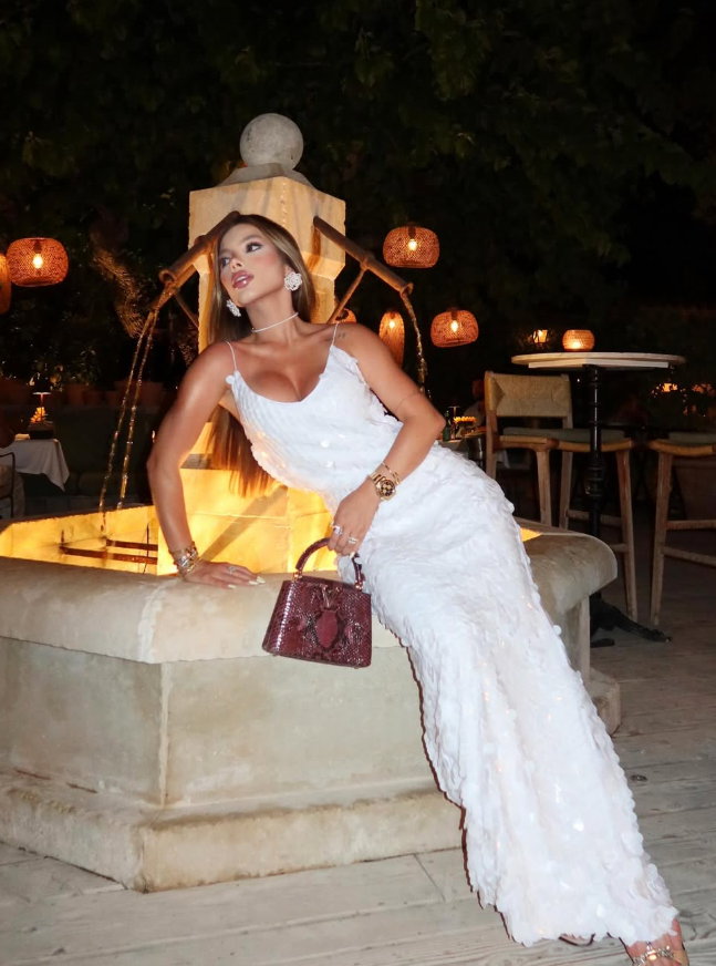 Stunning White Sheath Spaghetti Strap Sequin Party Dress Wedding Guest Dress Prom Dress HZ1023