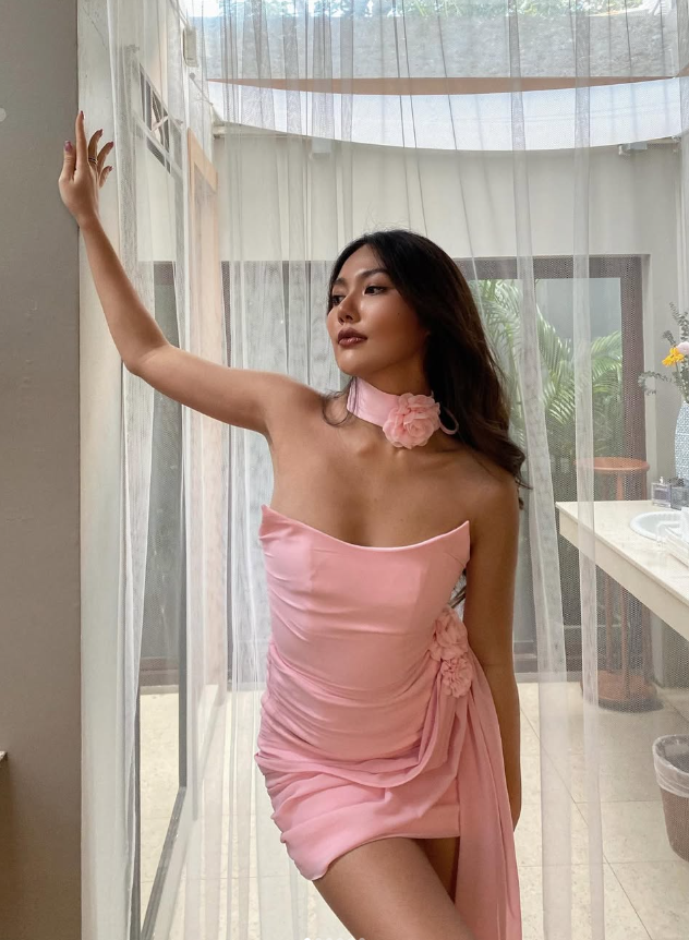 Elegant Sheath Strapless 3D Flower Pink Satin Chiffon Short Homecoming Dress HZ1023