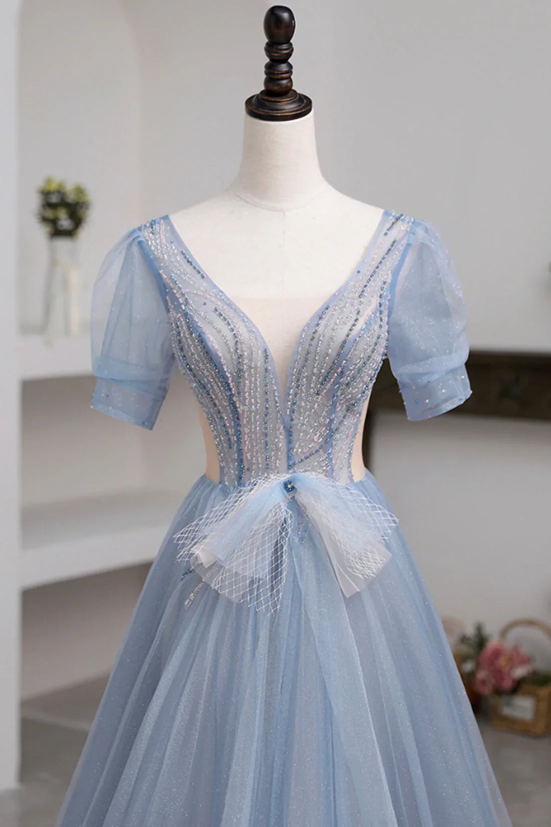 Blue Short Sleeve Tulle Floor Length Prom Dress with Beaded HZ1023