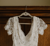 Elegant Sheath V Neck White Lace Long Prom Dress Evening Dress HZ1023